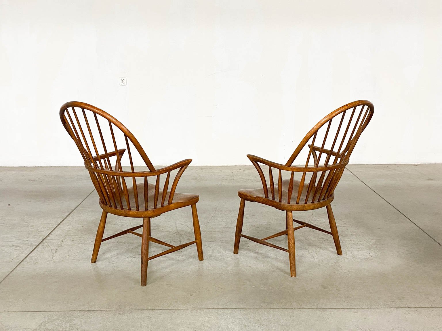 Model CH 18A Windsor Dining Chairs by Frits Henningsen for Carl Hansen & Son, 1940s, Set of 2