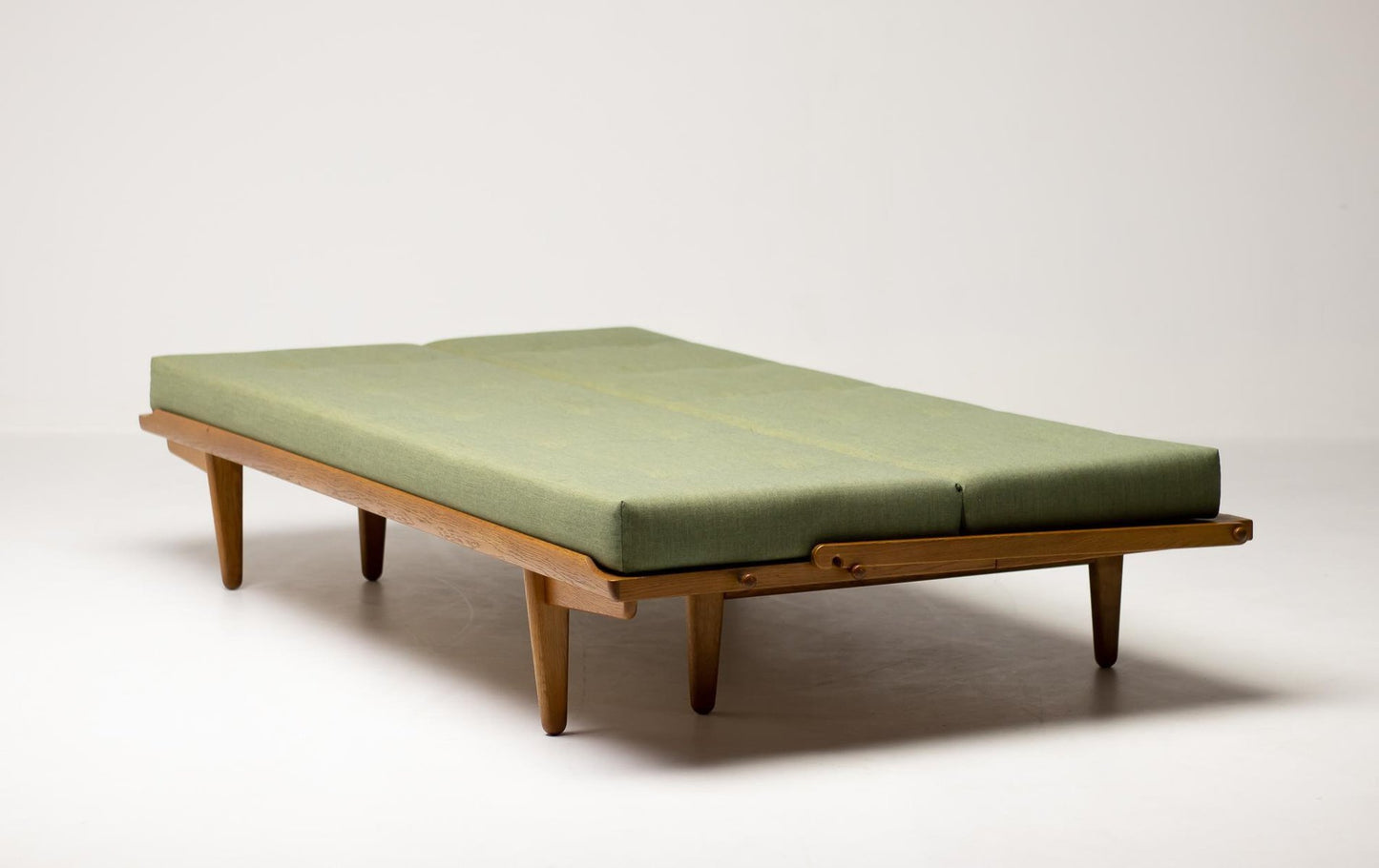 Model Diva / 981 Daybed by Poul Volther for Gemla, Sweden