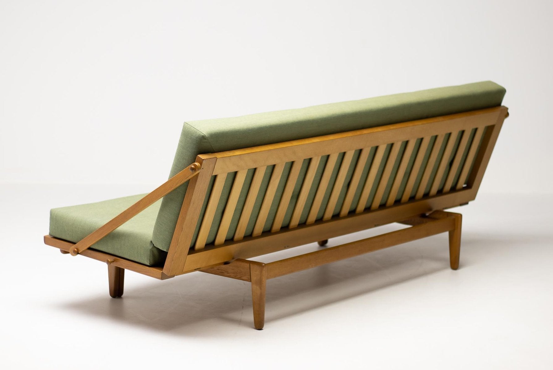 Model Diva / 981 Daybed by Poul Volther for Gemla, Sweden