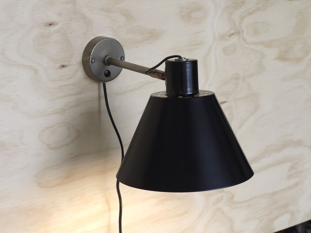 Model WL3 Wall Lamp by H. Fillikes for Artiforte, 1950s