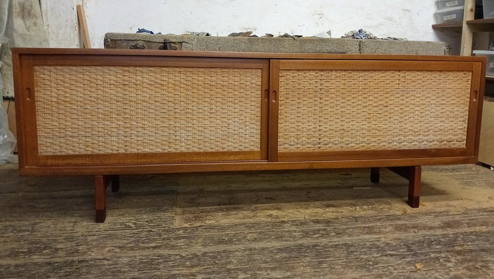 Modell RY 26 Sideboard in Teak by Hans Wegner for Ry Møbler, 1950s