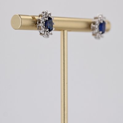 Modern 18 Karat White Gold Daisy Stud Earrings with Sapphire and Diamonds, Set of 2-OLU-1731245