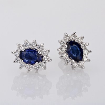 Modern 18 Karat White Gold Daisy Stud Earrings with Sapphire and Diamonds, Set of 2-OLU-1731245