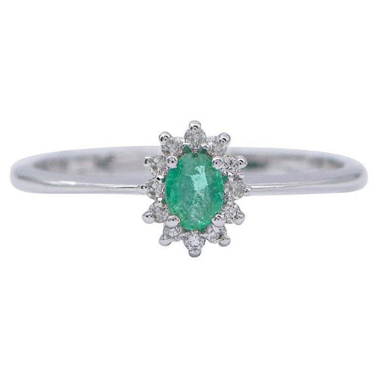 Modern 18 Karat White Gold Ring with Emerald and Diamonds