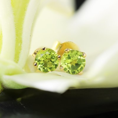 Modern 18 Karat Yellow Gold Peridot Stud Earrings, Set of 2-OLU-2042368