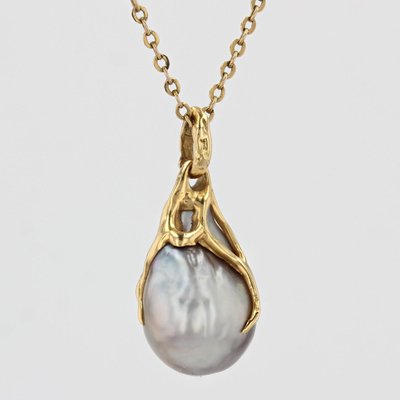 Modern Baroque Grey Pearl 18 Karat Yellow Gold Pendant-OLU-1436475