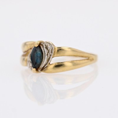 Modern Marquise Sapphire 18 Karat Yellow White Gold Ring-OLU-2042361