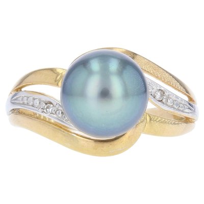 Modern Ring in 18 Karat Yellow Gold with Tahitian Pearl and Diamonds-OLU-1315772