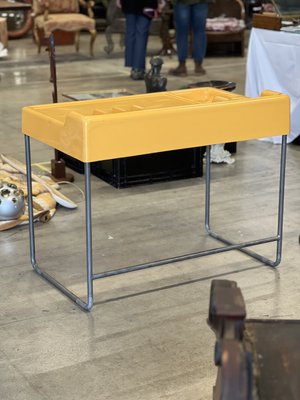 Molded Plastic Desk, 1970s-RHZ-2027816