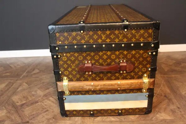 Monogrammed Steam Trunk from Louis Vuitton, 1930s-YF-1756781