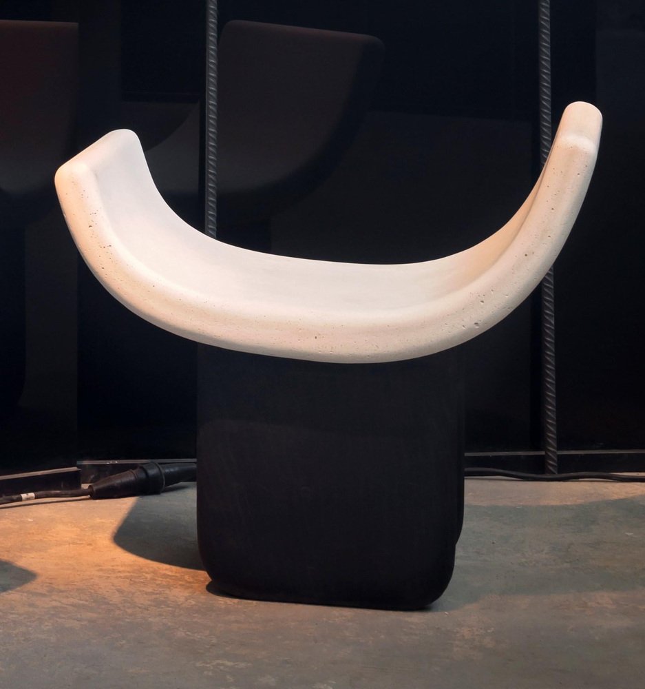 Monolithic Chair 2 by Studiopepe