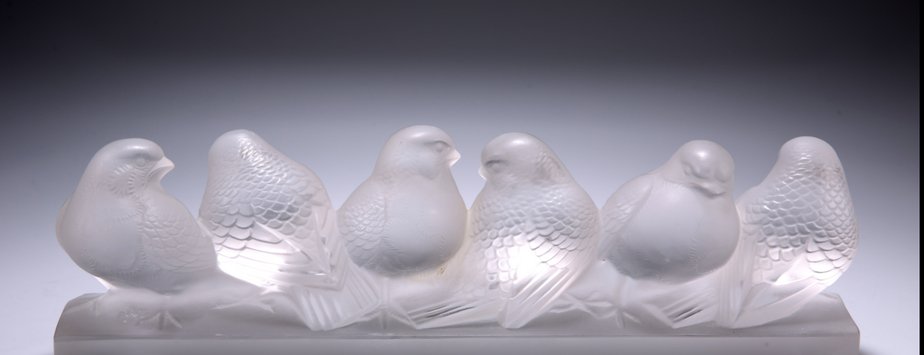 Moulded Pressed Glass Groupe de Six Moineaux Sculpture by Rene Lalique, 1930s-DFB-713030