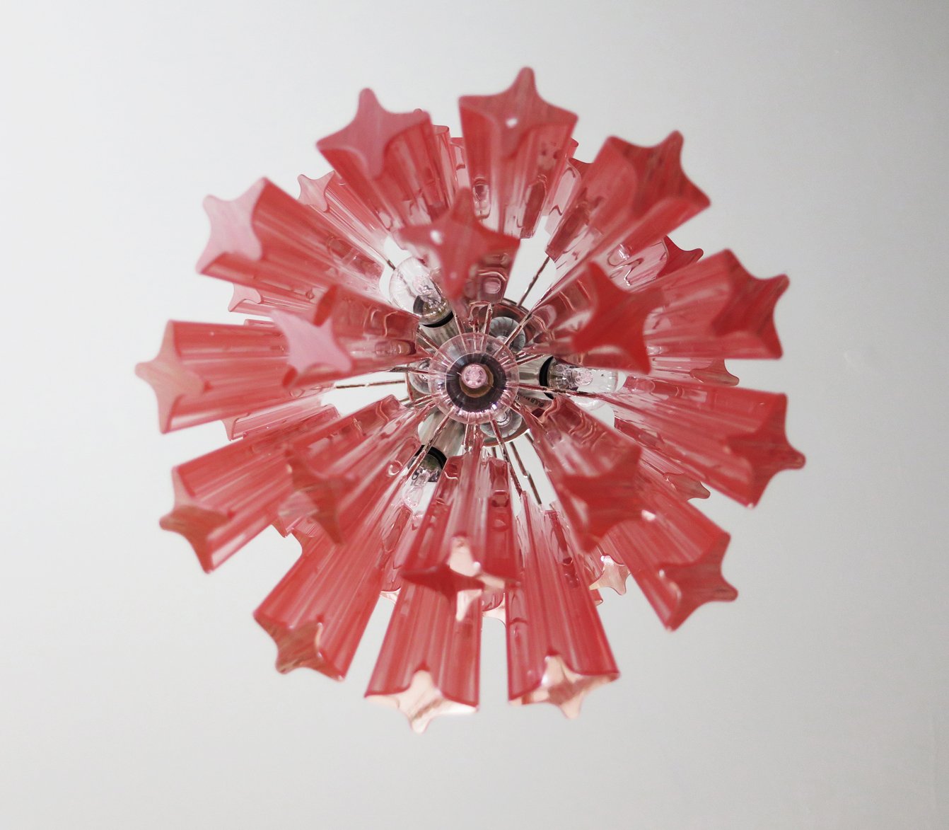 Murano Quadriedri Chandelier with 46 Pink Prisms, 1990s