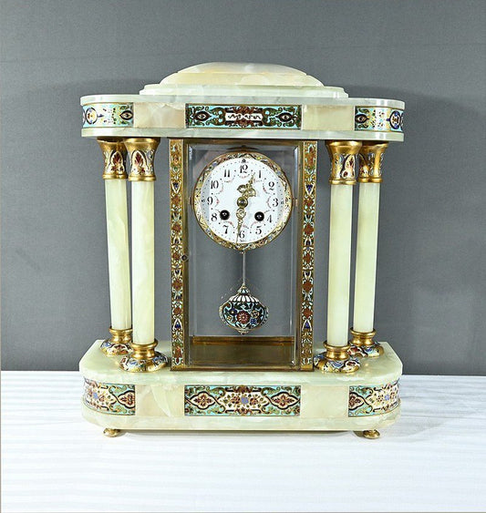 Napoleon III Clock with Columns in Onyx and Enamels, 19th Century