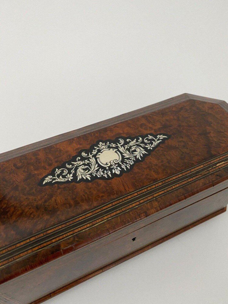 Napoleon III Glove Box in Magnifying Glass with Velvet Interior Marquetry