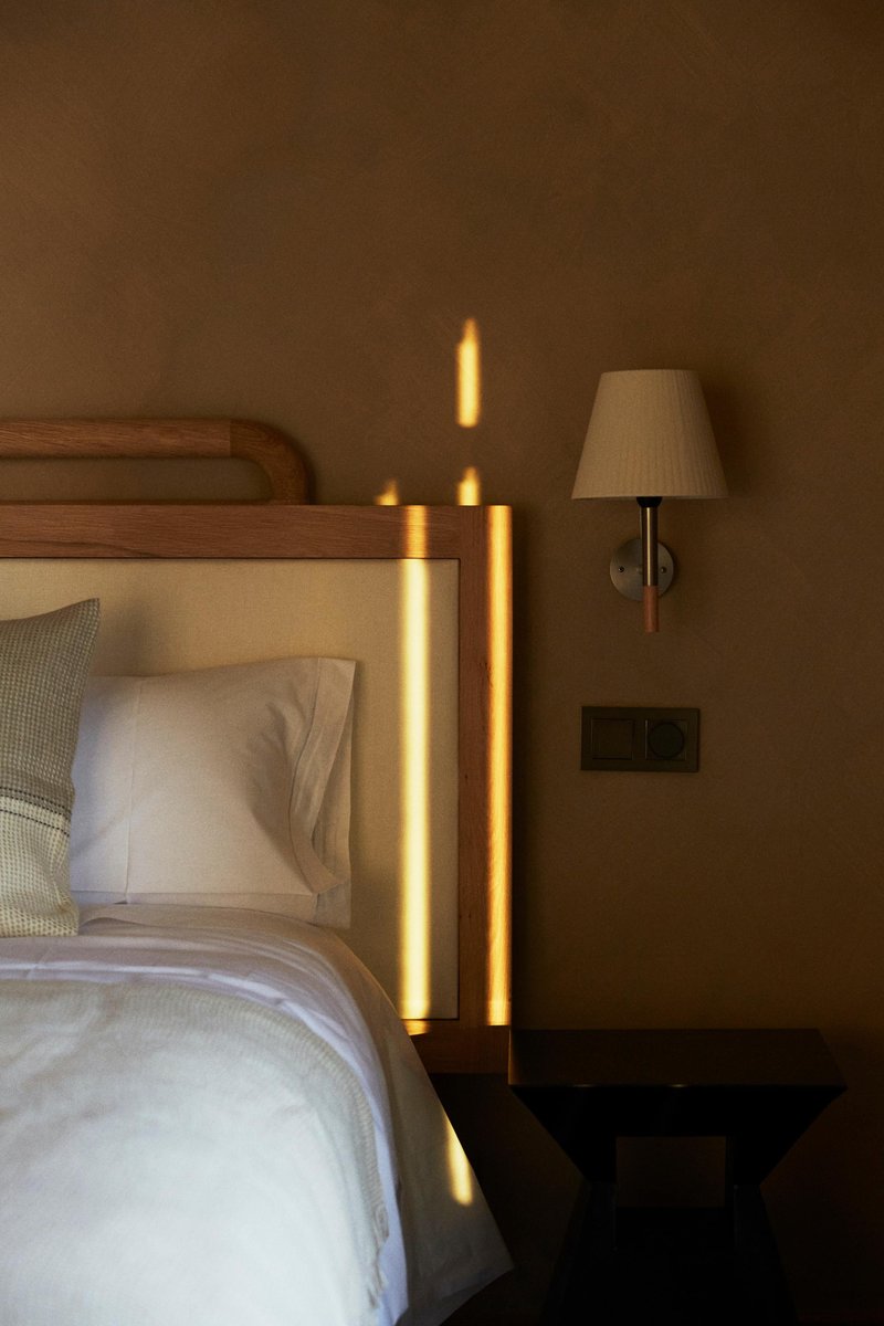 Natural Bc1 Wall Lamp by Santa & Cole