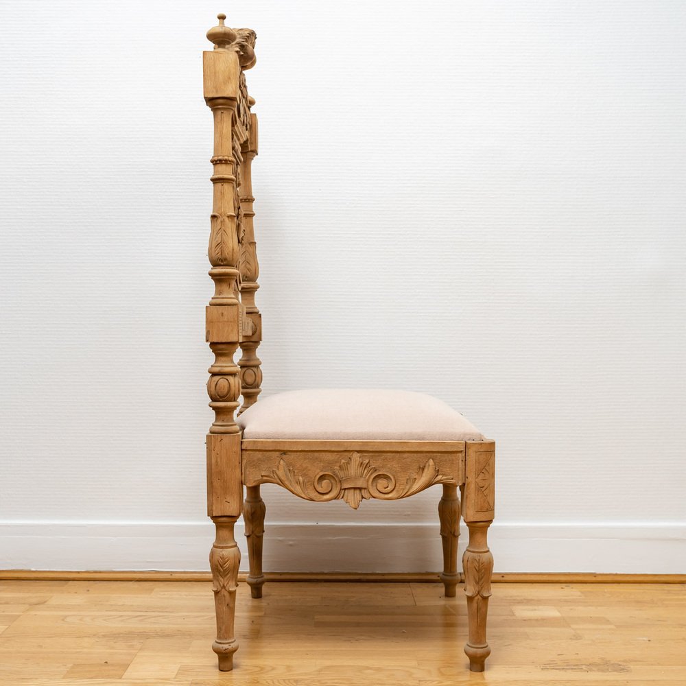 Neo-Renaissance Entrance Chair in Walnut