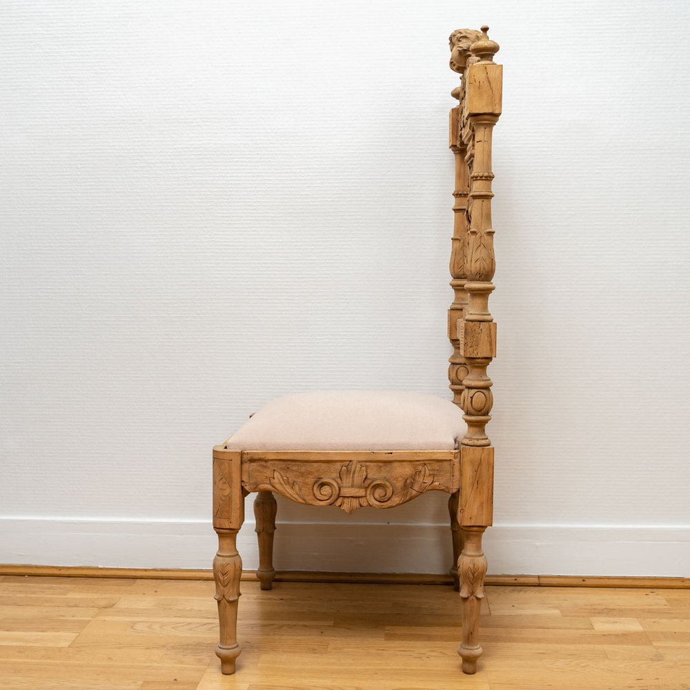 Neo-Renaissance Entrance Chair in Walnut