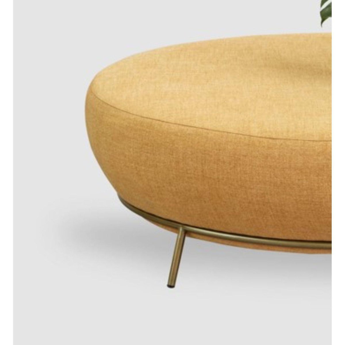 Nest Round Sofa Planter by Paula Rosales