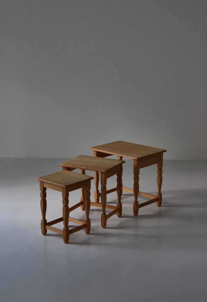 Nesting Tables attributed to Henning Kjærnulf in Quartersawn Oakwood, Denmark, 1960s, Set of 3