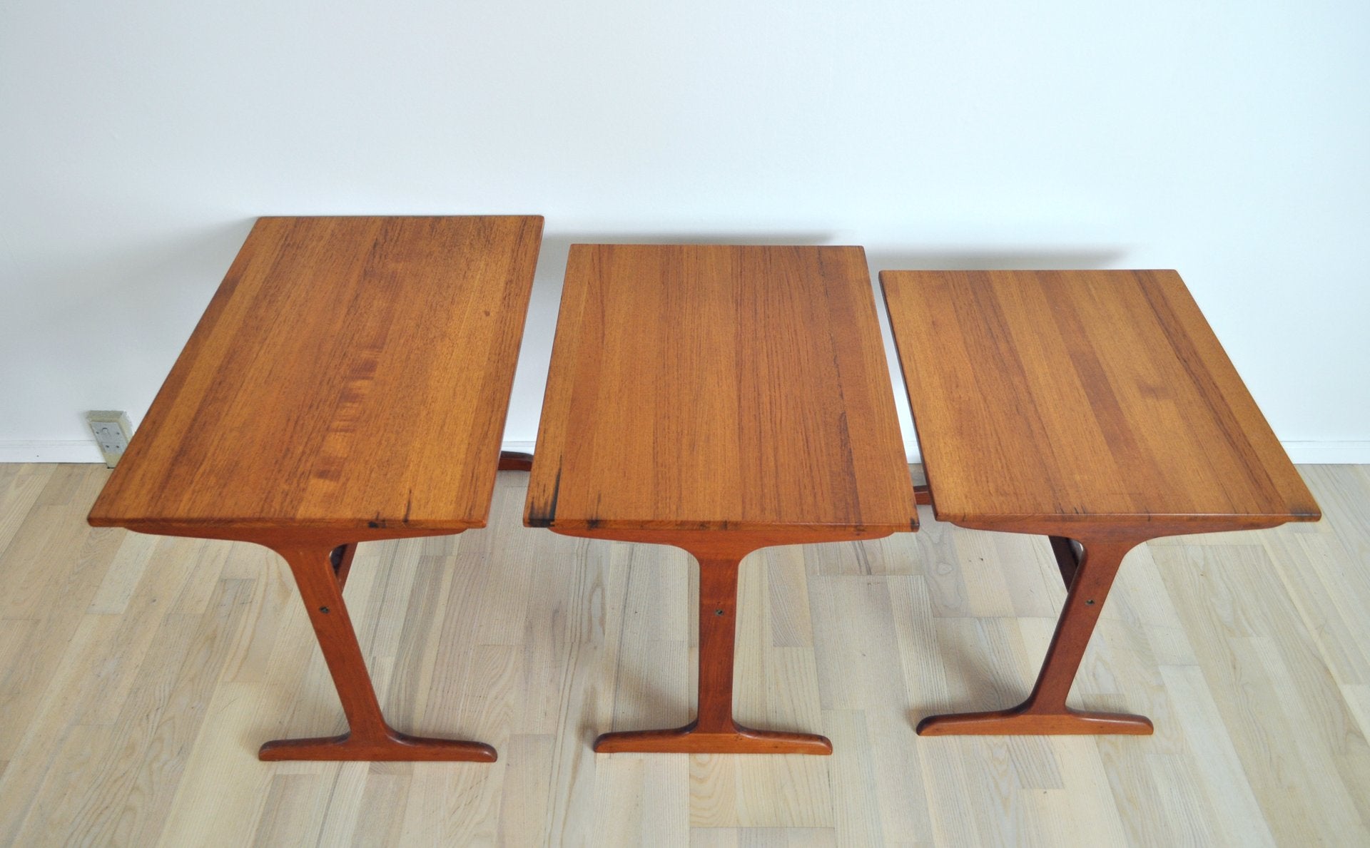 Nesting Tables in Solid Teak, Denmark, 1960s, Set of 3