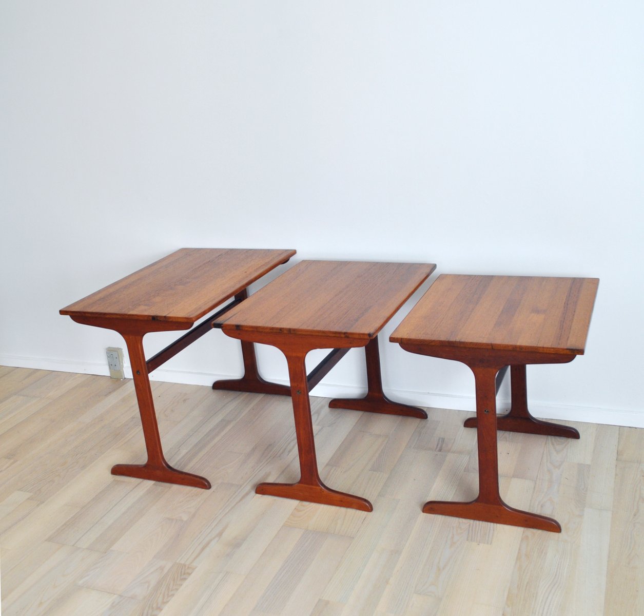 Nesting Tables in Solid Teak, Denmark, 1960s, Set of 3