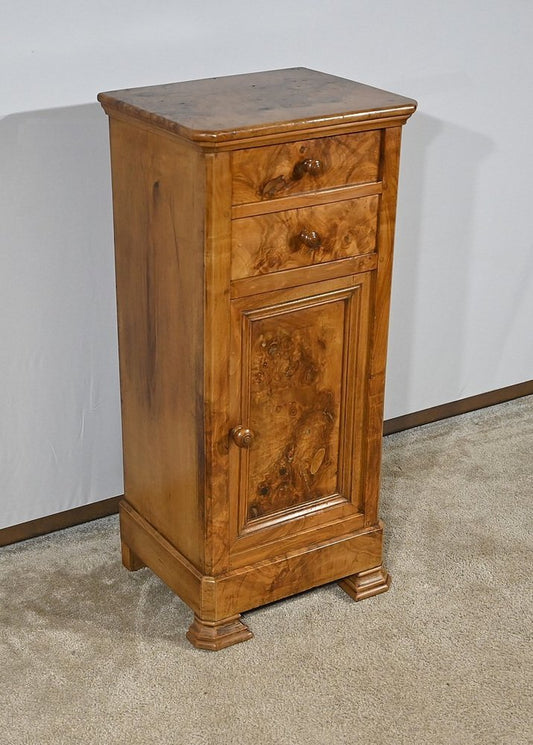 Nightstand in Slush Magnifying Glass