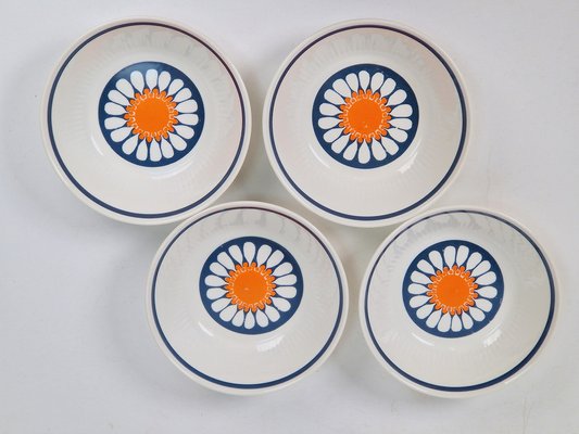 Norway Daisy Turi Tableware from Figgjo Flint, Norway, 1960s, Set of 24-AXJ-1749556