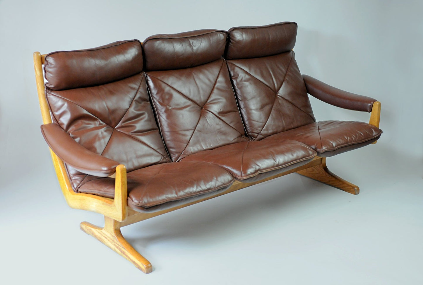 Norwegian 3-Seater Sofa from Soda Galvano