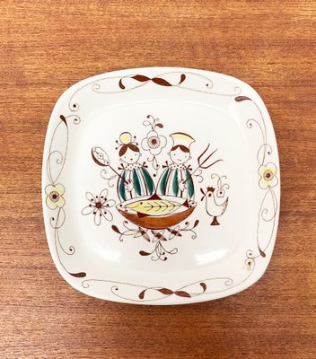 Norwegian Ceramic Flamingo Master Chef Handpainted Plate by Inger Waage From Stavanger Flint-UAH-1246674