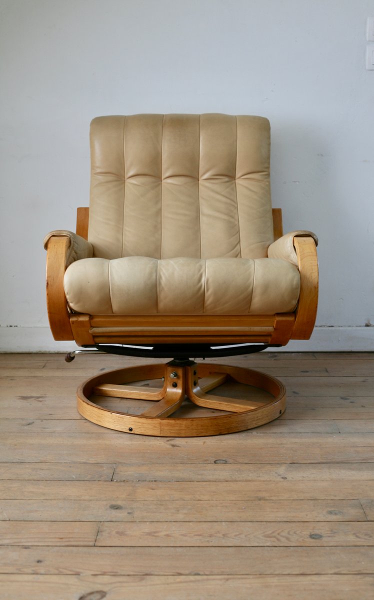 Norwegian Leather and Pine Swivel Chair by Ingmar Relling for Westnofa, 1970s