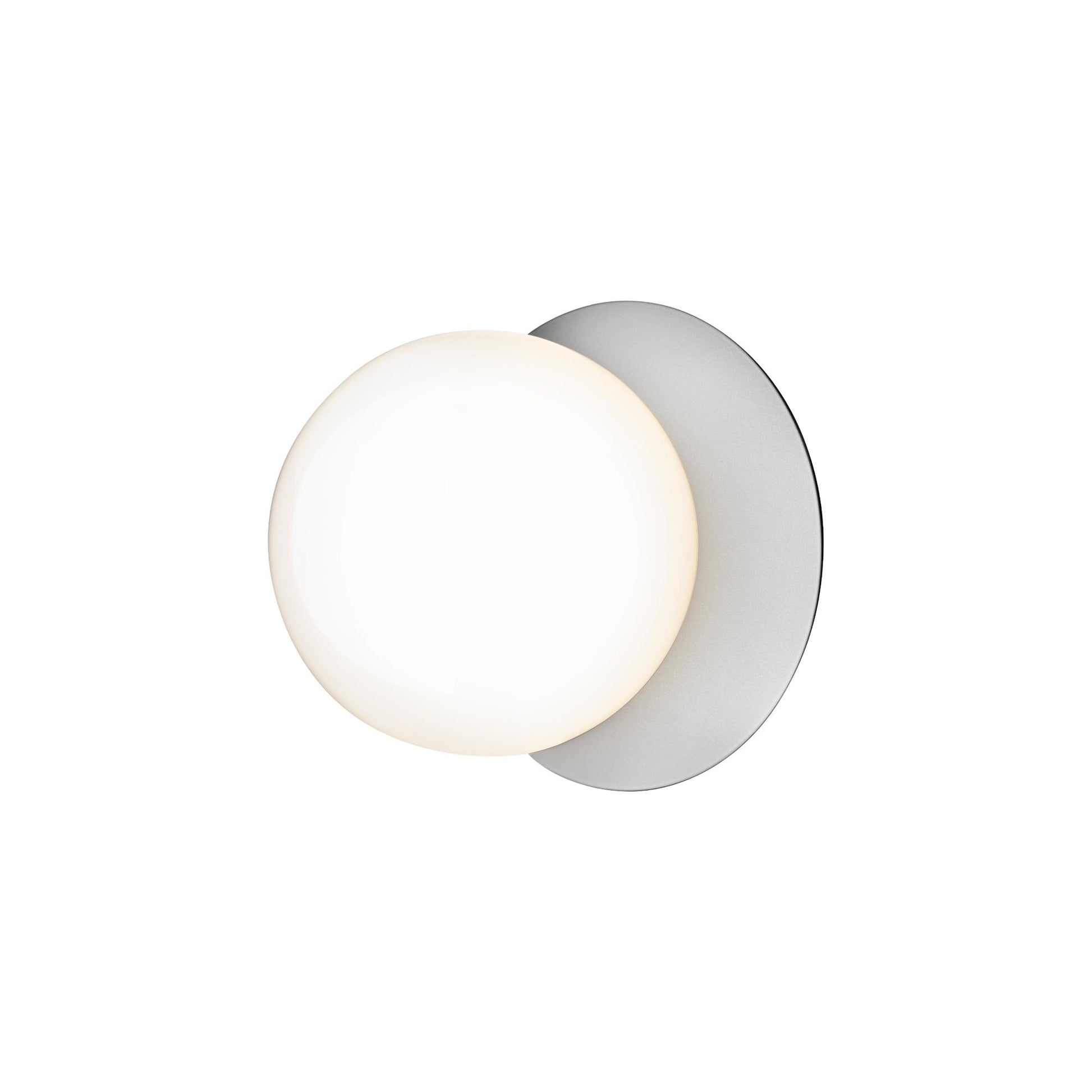 Liila 1 Wall/ Ceiling Light Medium by Nuura #Silver / Opal