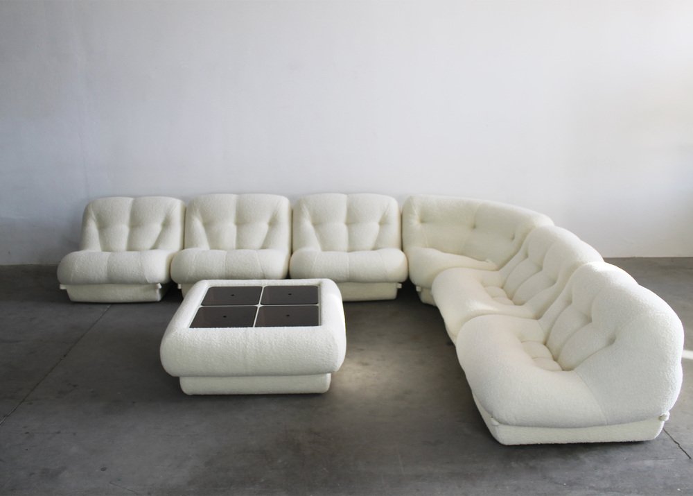 Nuvolone Living Room Set in White Bouclé by Rimo Maturi for Mimo Padova, Italy, 1970s, Set of 7