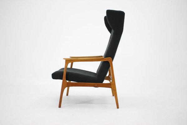 Oak & Bouclé Upholstery Wing Chair, Czechoslovakia, 1960s-TZ-1175506