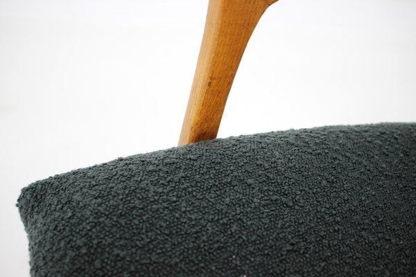 Oak & Bouclé Upholstery Wing Chair, Czechoslovakia, 1960s-TZ-1175506