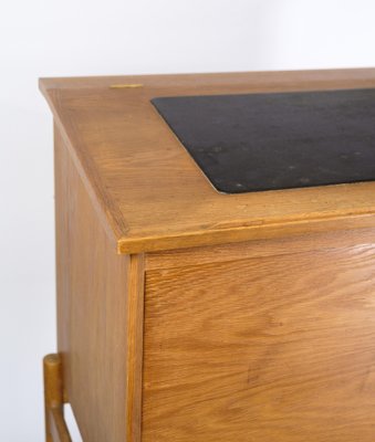 Oak Desk in the style of Henry Rosengren Hansen, 1960s-UY-1369656