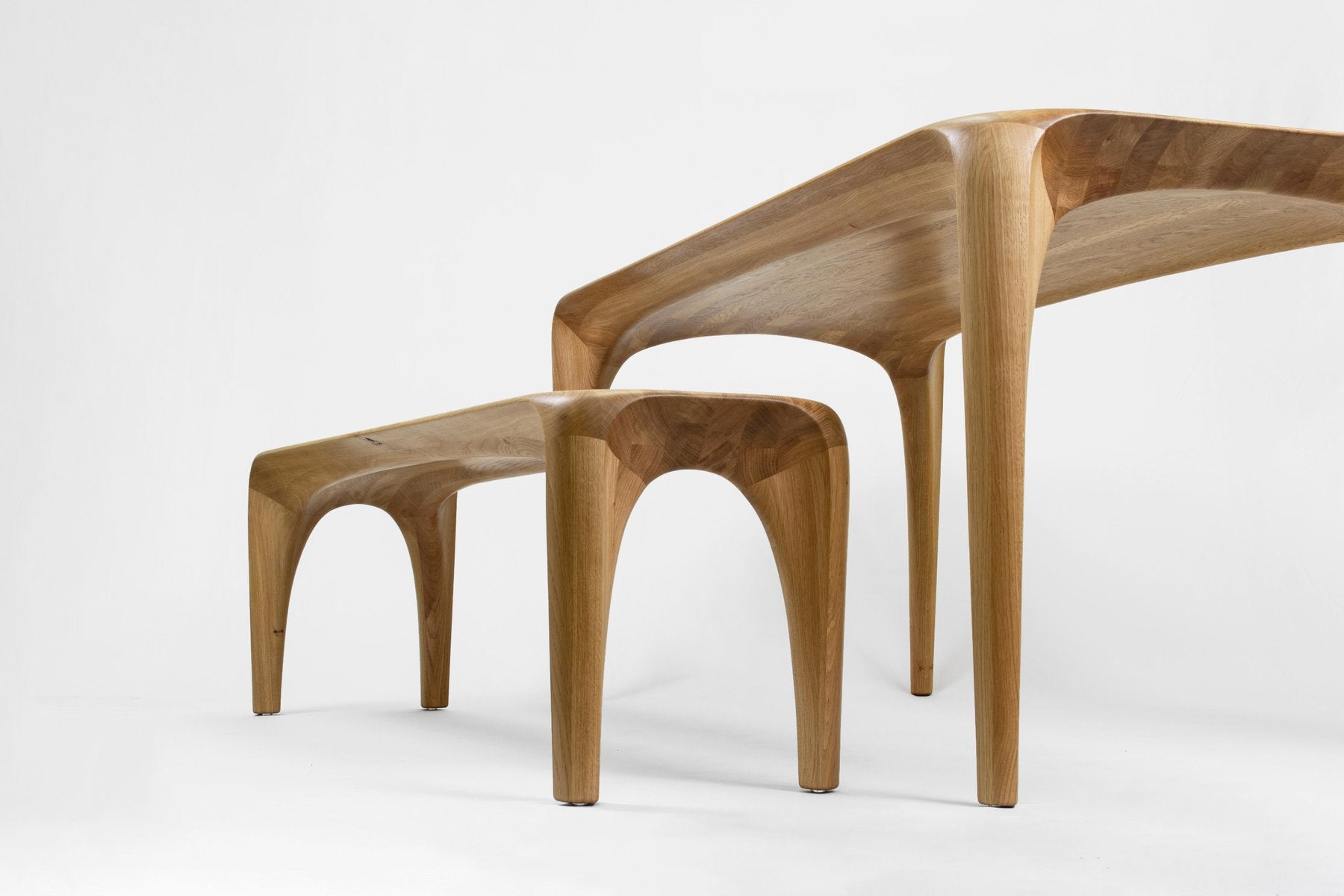 Oak Table Spline by Maxime Goléo