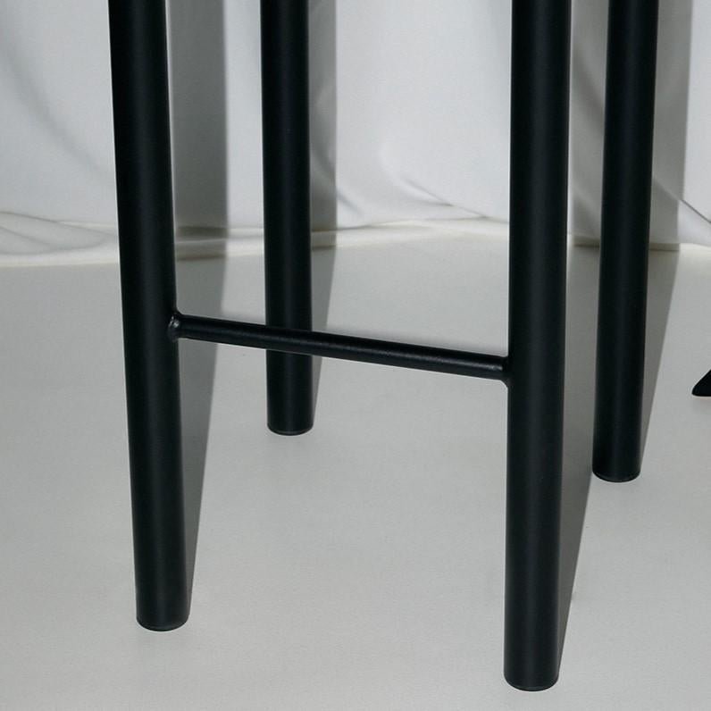 Object 093 Stool by Ng Design