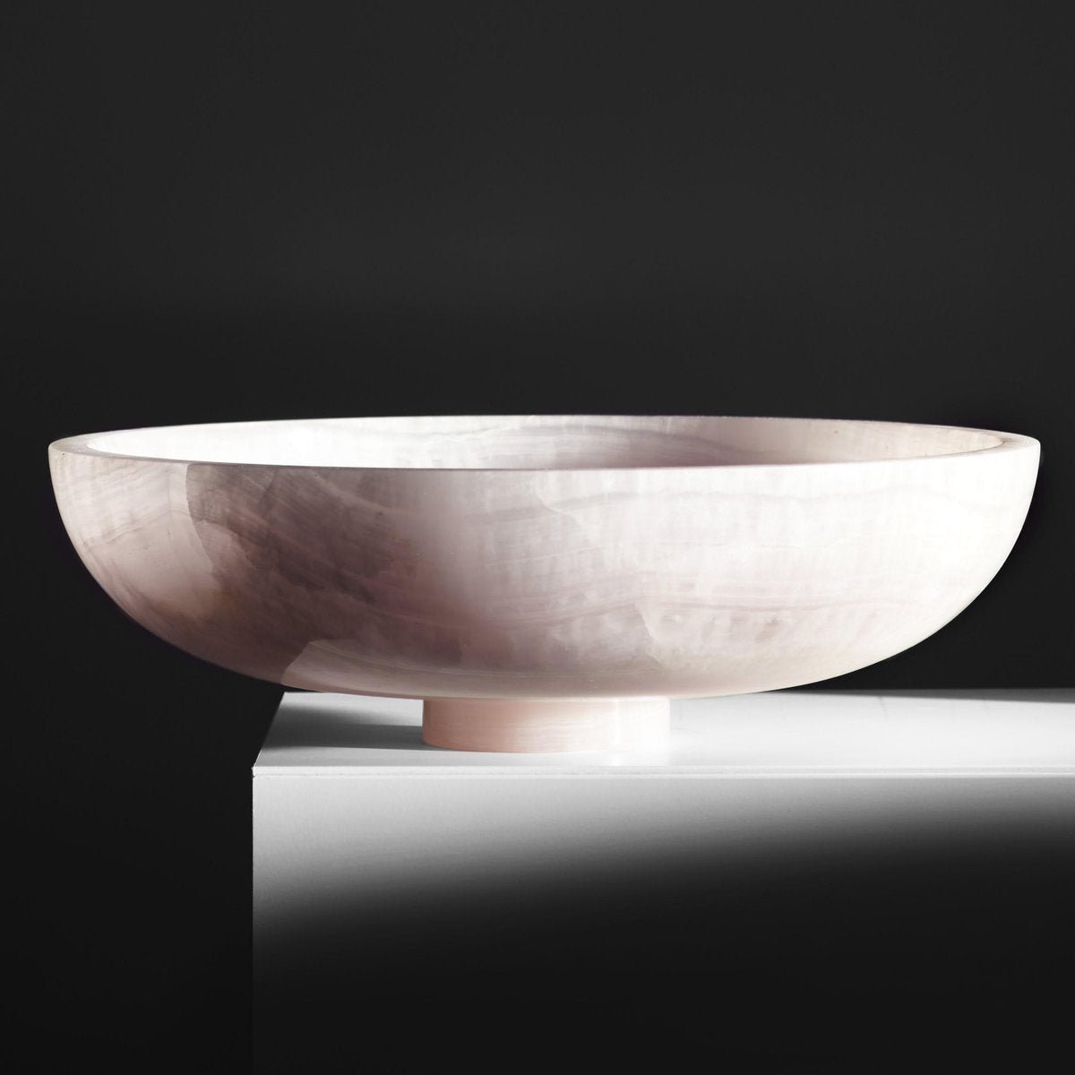 Onyx Twosidestory Bowl by Lisette Rützou