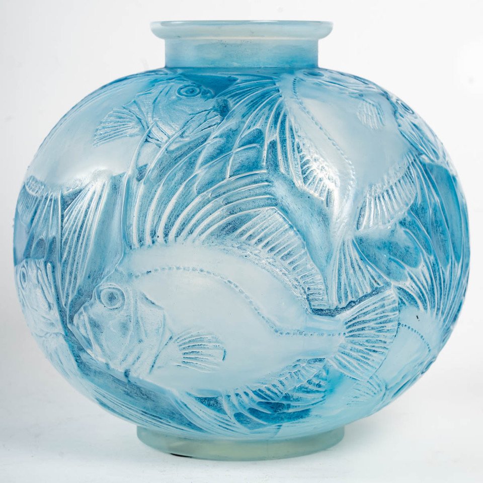 Opalescent Fish Vase by René Lalique, 1924