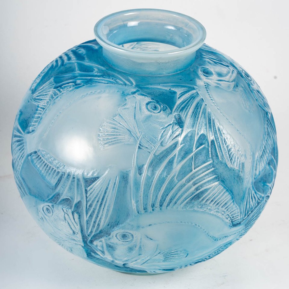 Opalescent Fish Vase by René Lalique, 1924