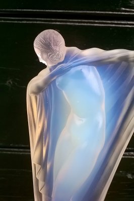 Opalescent Glass Nude Figure from Etling, 1920s-EI-739521