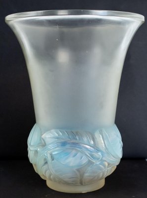 Opalescent Lilas Vase by Rene Lalique-DFB-877000