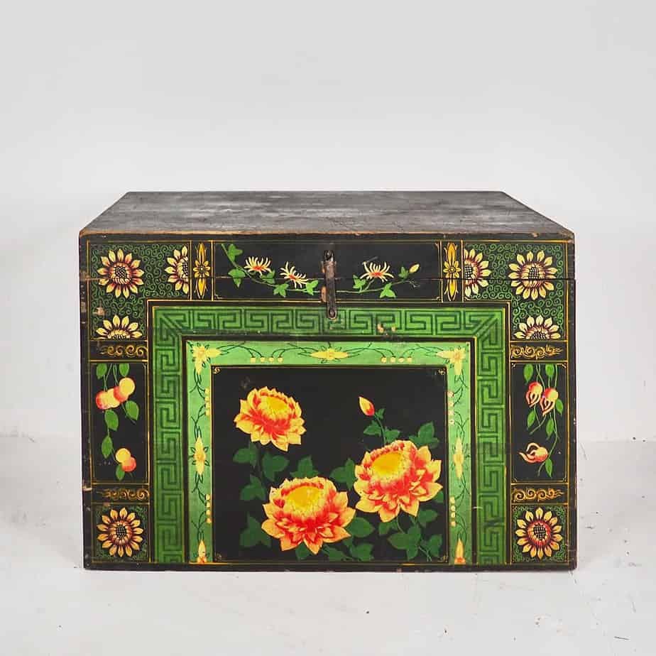 Opera Trunk with Green Shades, 1900s