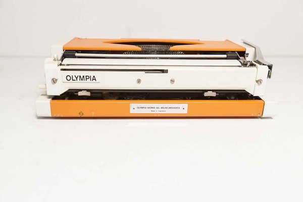 Orange Traveler from Olympia Travellid-VQY-1296151