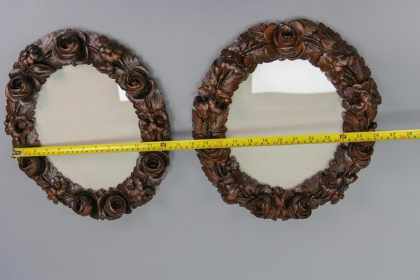 Oval Carved Walnut Picture Frames with Flowers, 1920s, Set of 2-KEG-1722827