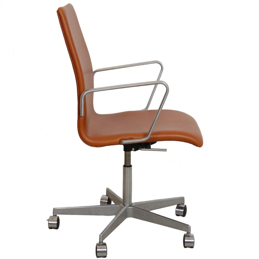 Oxford Office Chair in Walnut Aniline Leather by Arne Jacobsen, 2000s