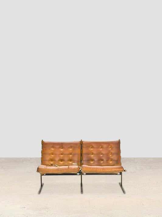 Oxford Sofa by Jorge Zalzsupin