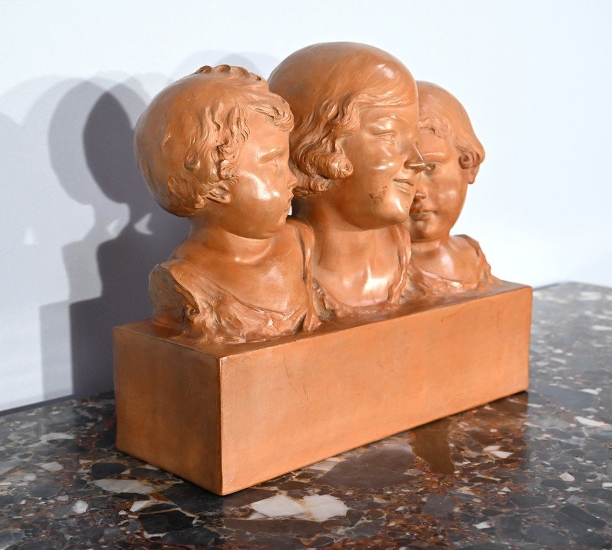 P. Dumont, Art Deco Mother and Her Children, 1920s, Patinated Terracotta Group