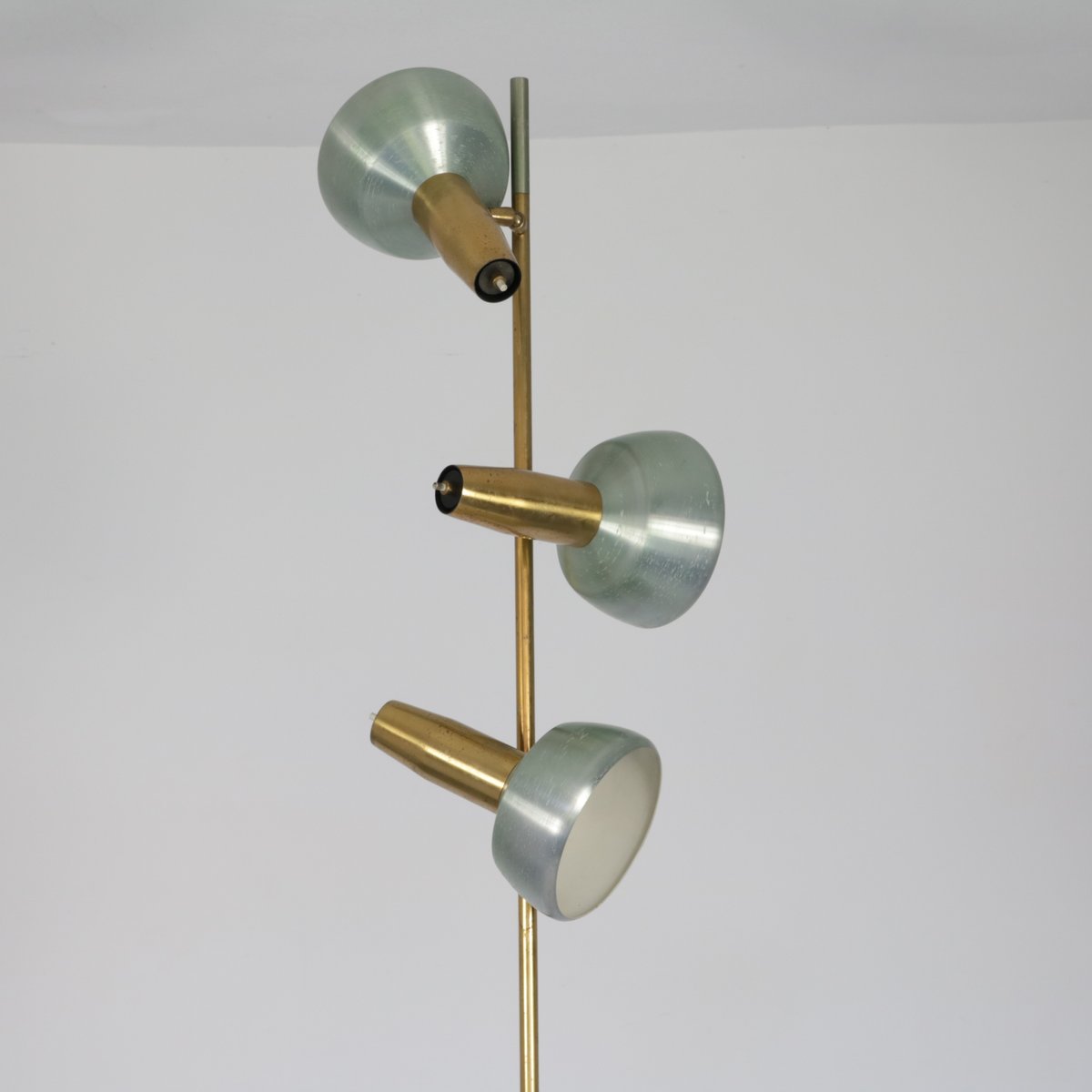 Painted Aluminum Ground Lamp from Oscar Torlasco